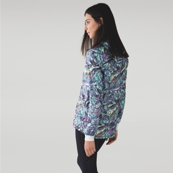 Lululemon Miss Misty Jacket II Iridescent Multi Packable Rain Jacket Sz 6 - Picture 3 of 13